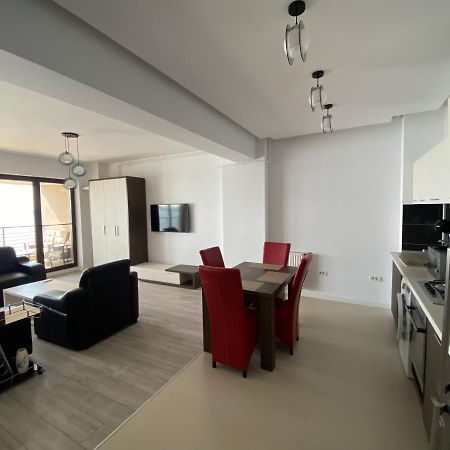 Amazing View Apartment Mamaia Bagian luar foto