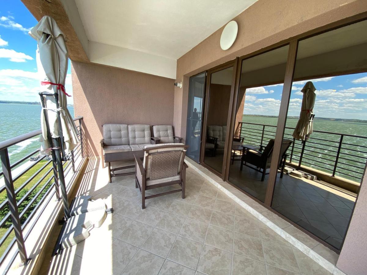 Amazing View Apartment Mamaia Bagian luar foto