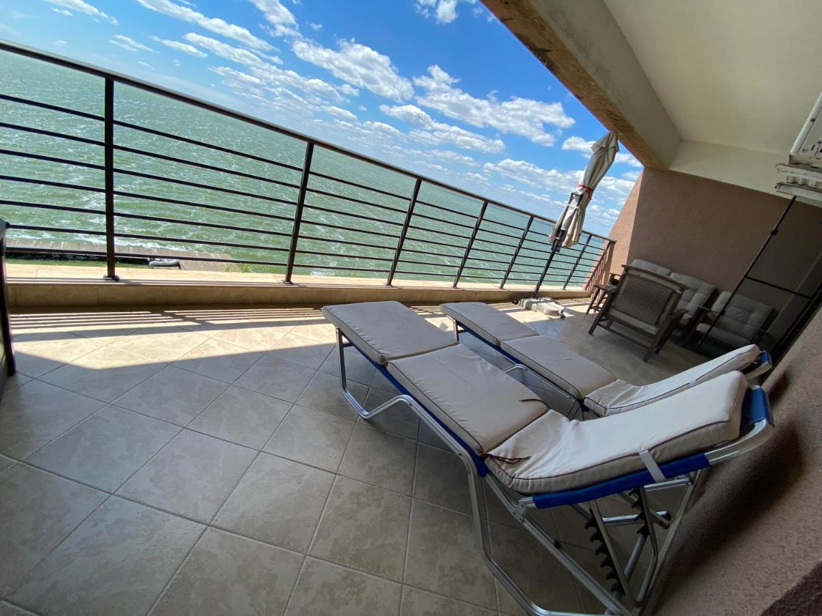 Amazing View Apartment Mamaia Bagian luar foto