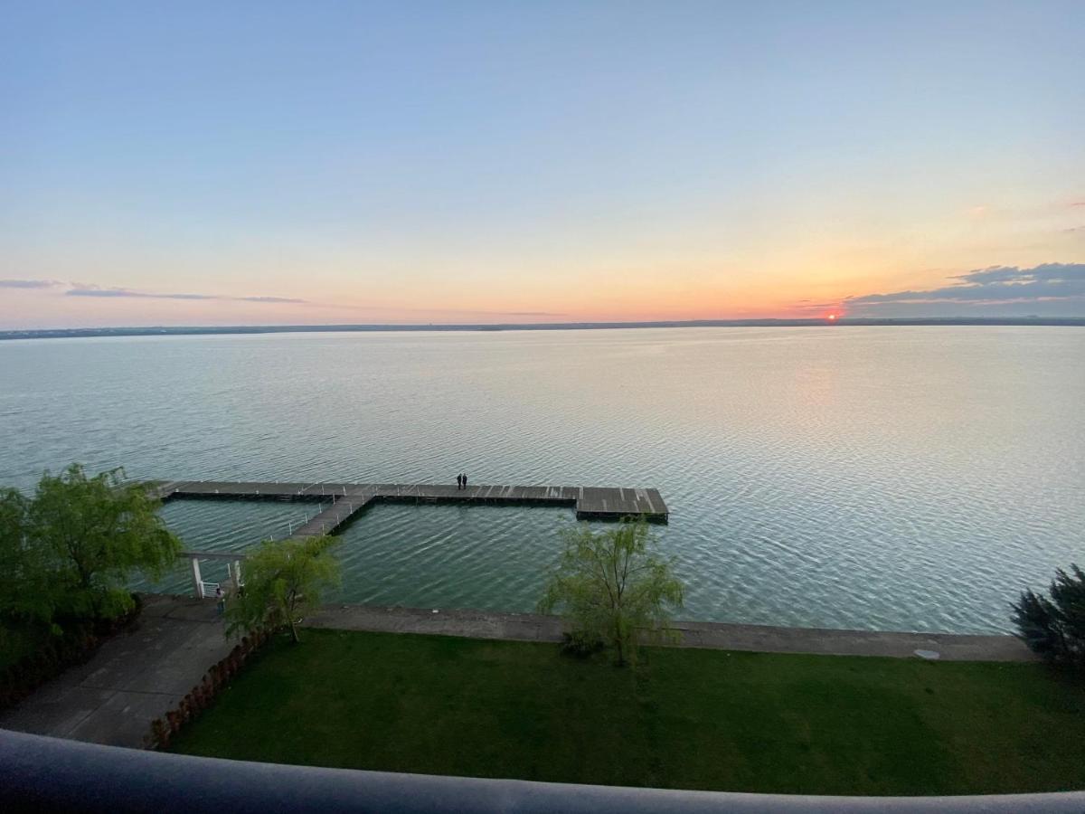 Amazing View Apartment Mamaia Bagian luar foto