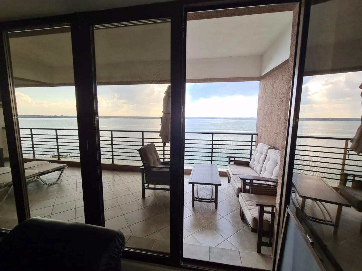 Amazing View Apartment Mamaia Bagian luar foto