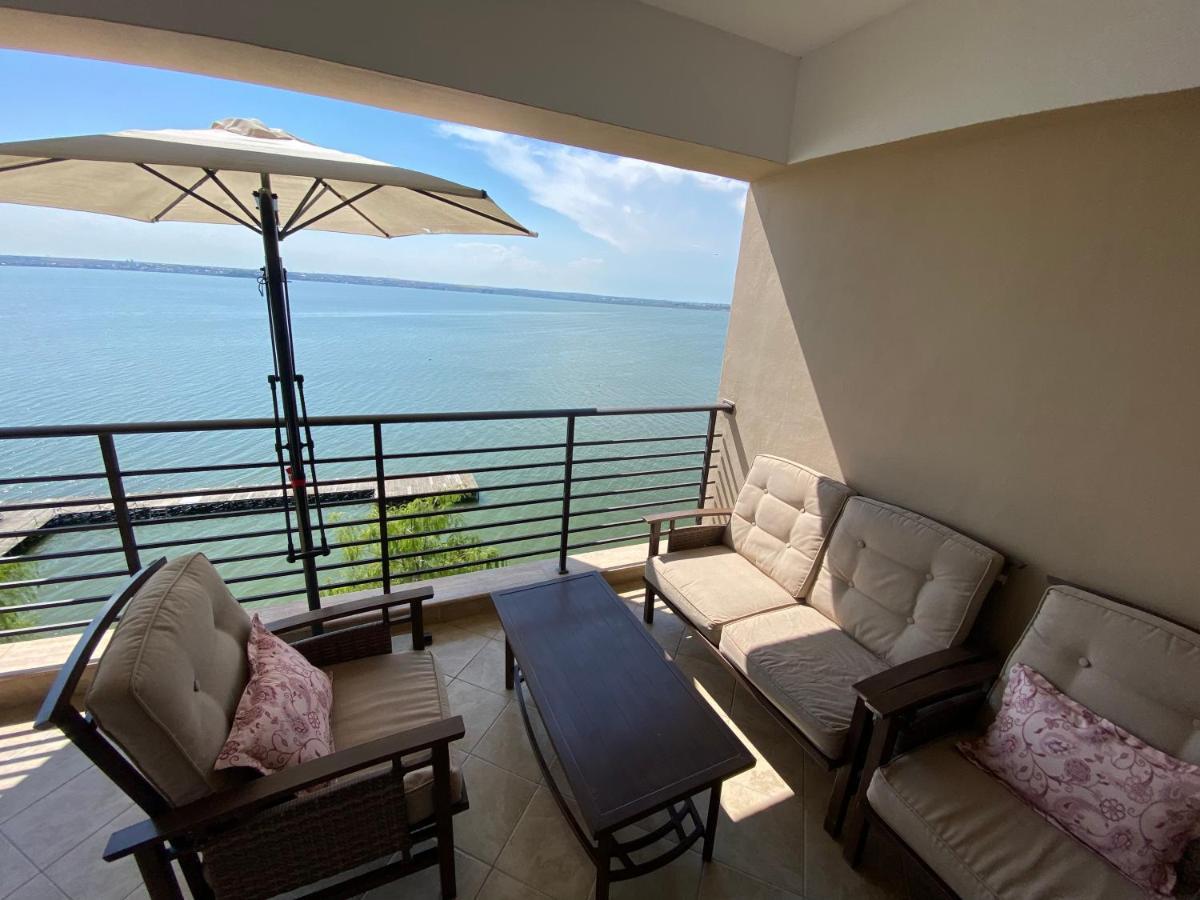 Amazing View Apartment Mamaia Bagian luar foto