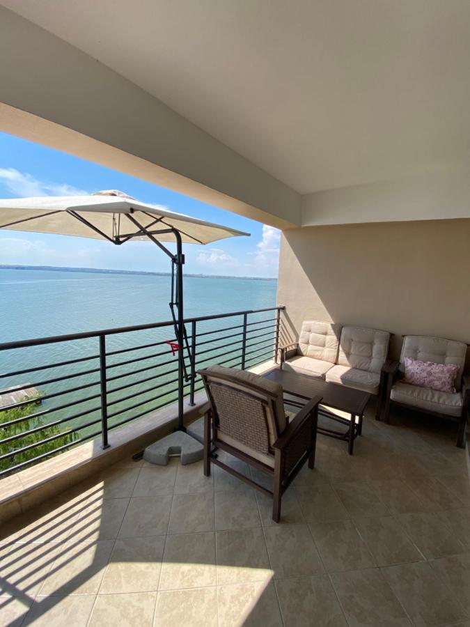 Amazing View Apartment Mamaia Bagian luar foto