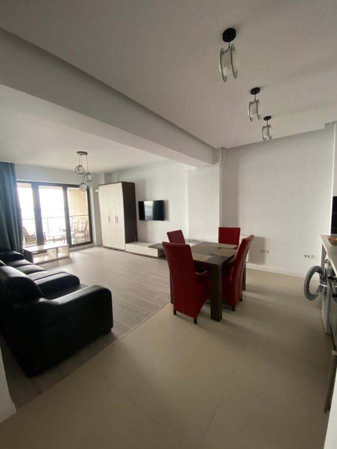 Amazing View Apartment Mamaia Bagian luar foto